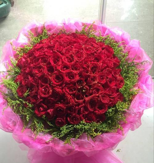 21朵玫瑰花语与爱情的真谛（爱情的象征与表达）